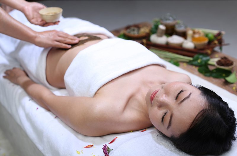 Massage cho mẹ sau sinh