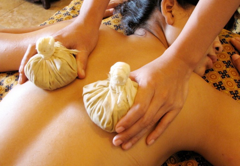 các loại massage sau sinh