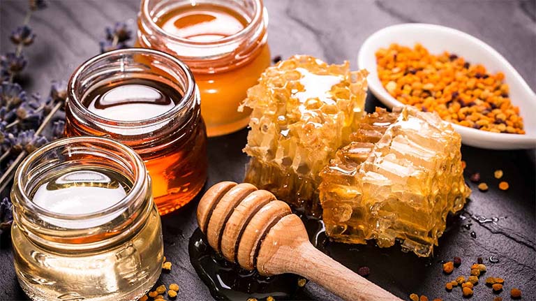 cách trị mất ngủ cho người già tại nhà bằng mật ong