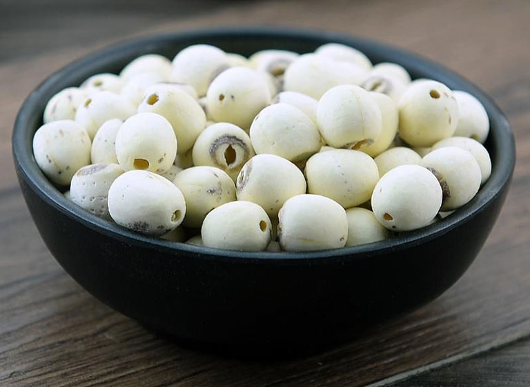hạt sen chữa mất ngủ