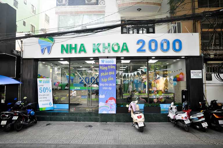 Địa Chỉ Bọc Răng Sứ TPHCM Uy Tín - Nha khoa 2000