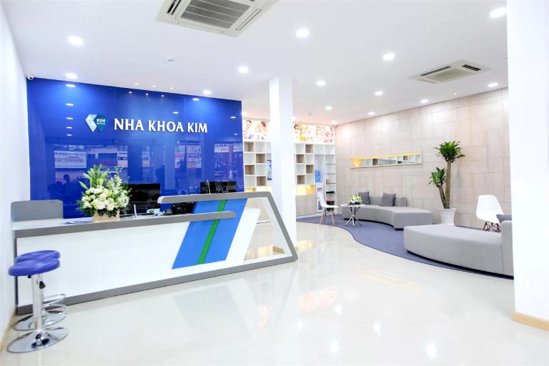 Nha khoa Kim cũng là cái tên quen thuộc được nhiều người tin tưởng lựa chọn