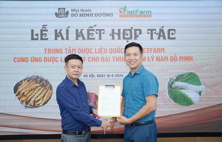 Đỗ Minh Đường ký kết hợp tác với Vietfarm